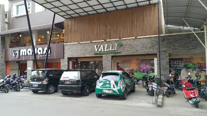 Layanan spa dan salon terbaik di Tasikmalaya - Valli Reflexology & Spa