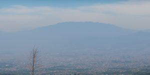 5 Wisata Tersembunyi Bandung Timur: Pesona Alam Dekat Ujung Berung